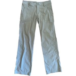 Patagonia womens light green pastel color size 6 hing pants